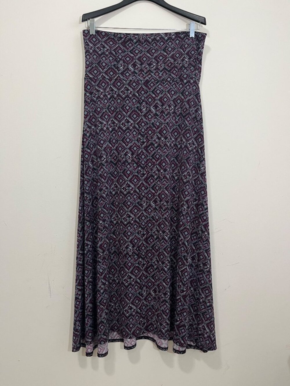LuLaRoe Maxi Skirt Size L Purple Geometric Print Stretch Long Aztec Bohemian